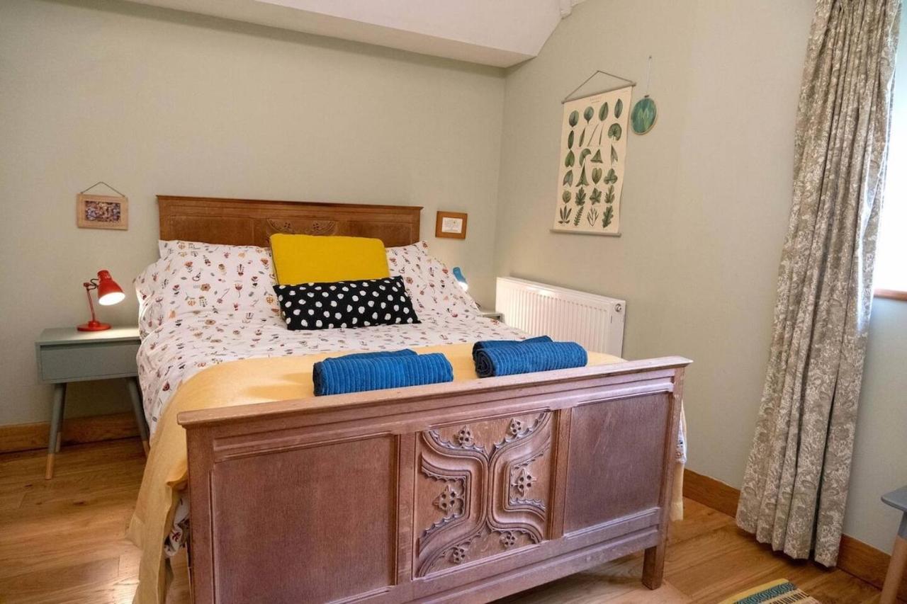 Lovely Property In The Heart Of Somerset, Sleeps 9 Shepton Mallet Exterior foto
